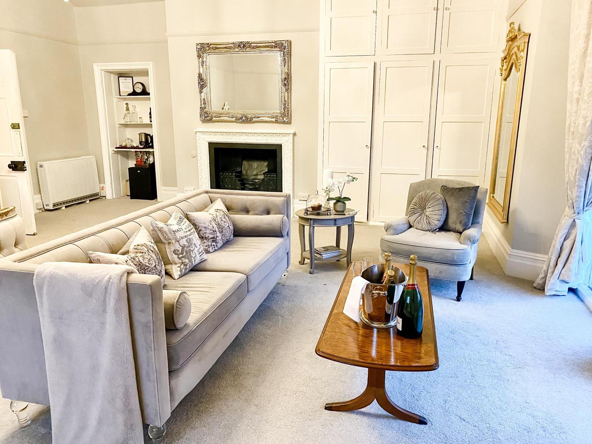 Glewstone Court Country House Hotel Ross-on-Wye Bagian luar foto