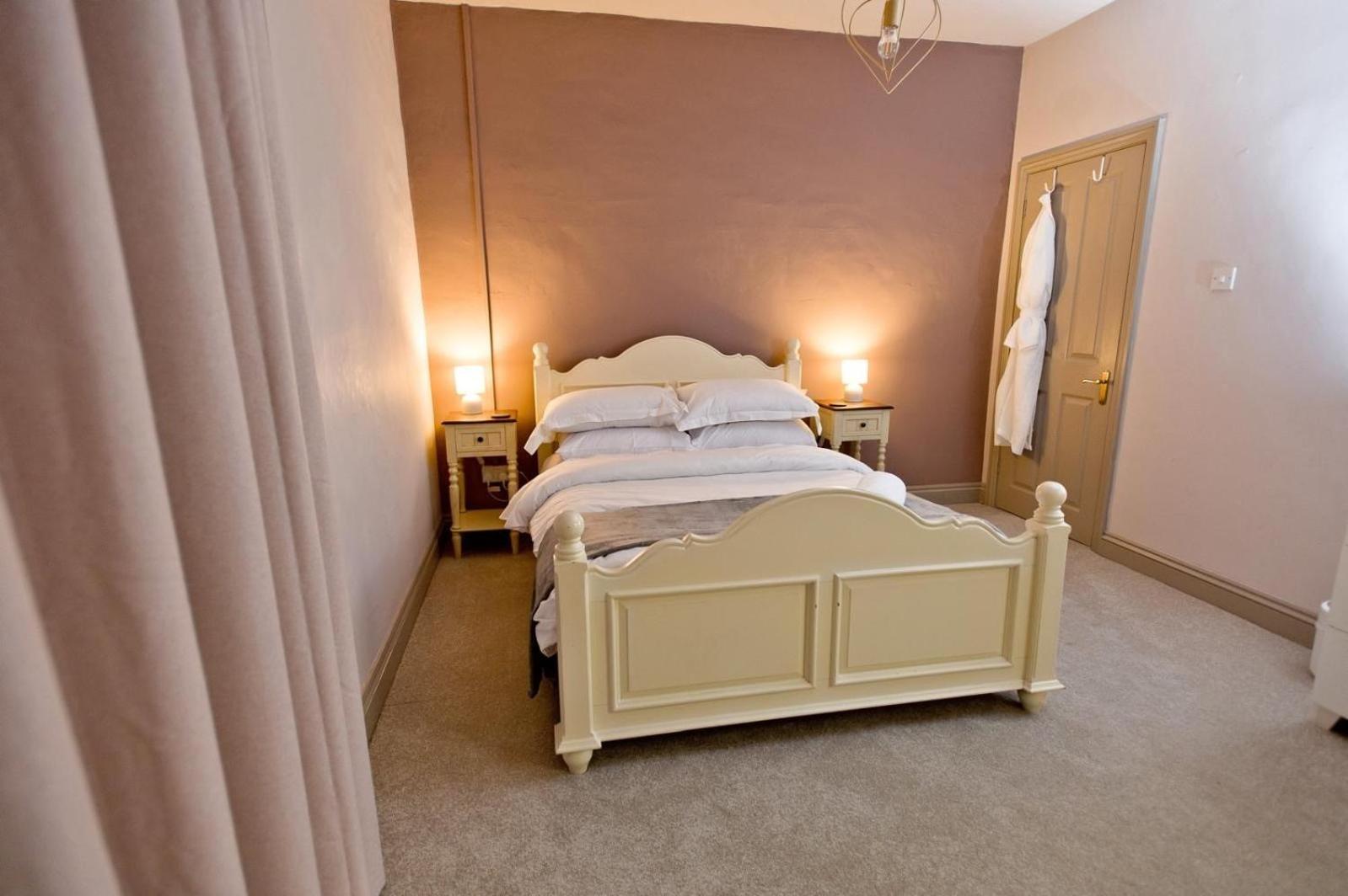Glewstone Court Country House Hotel Ross-on-Wye Bagian luar foto