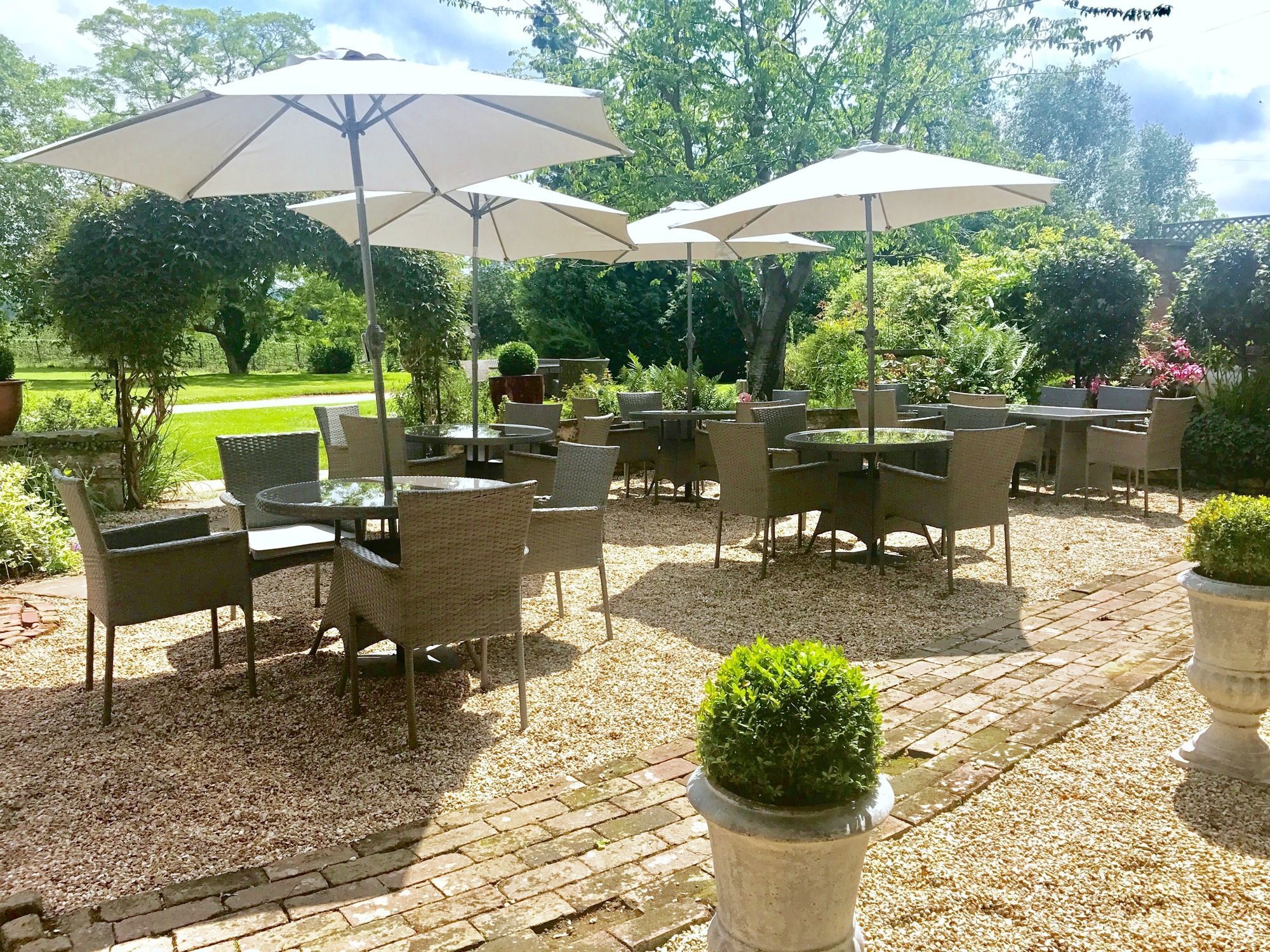 Glewstone Court Country House Hotel Ross-on-Wye Bagian luar foto